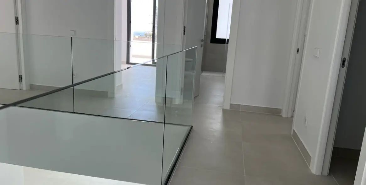 Продажа  отдельно стоящей виллы в Fuengirola 16