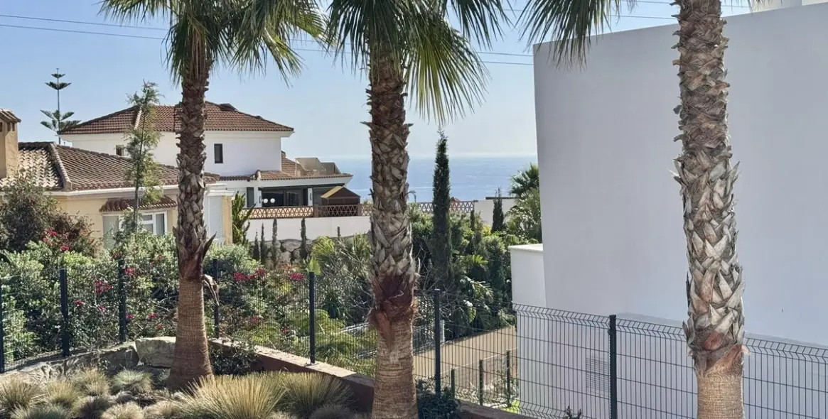 Продажа  отдельно стоящей виллы в Fuengirola 38