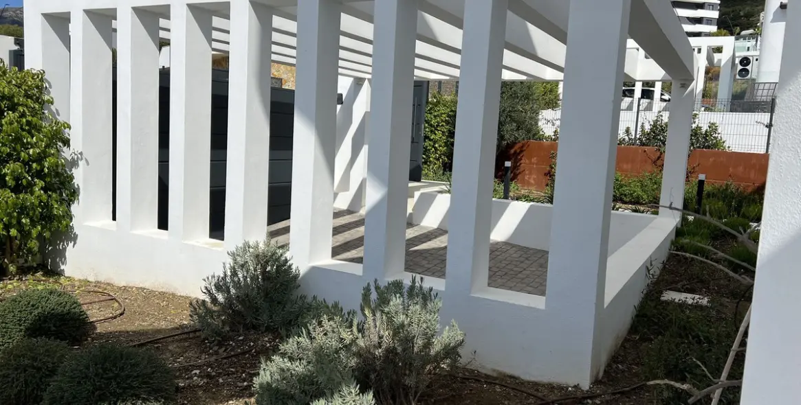 Продажа  отдельно стоящей виллы в Fuengirola 40