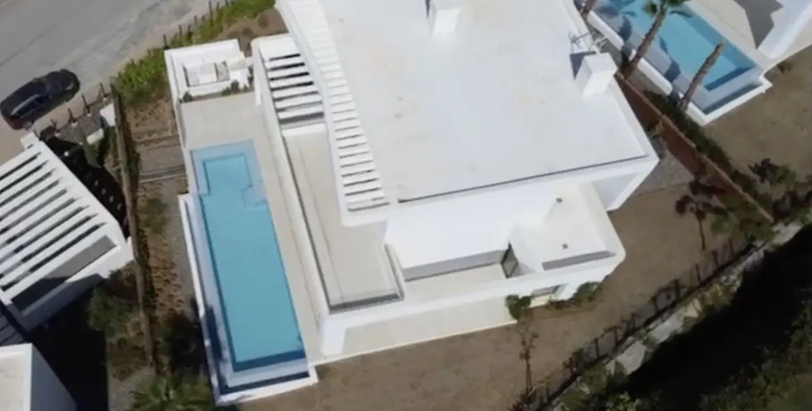 Продажа  отдельно стоящей виллы в Fuengirola 46