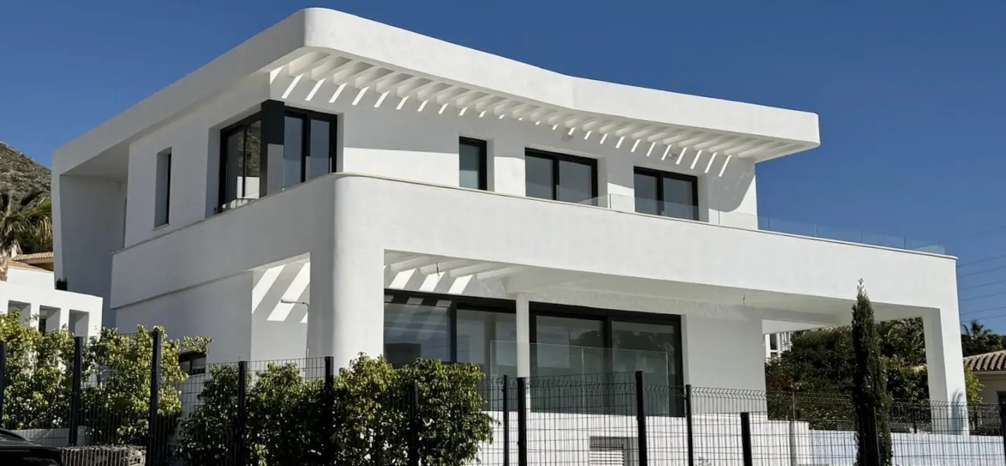 Venta de villa independiente en Fuengirola 0