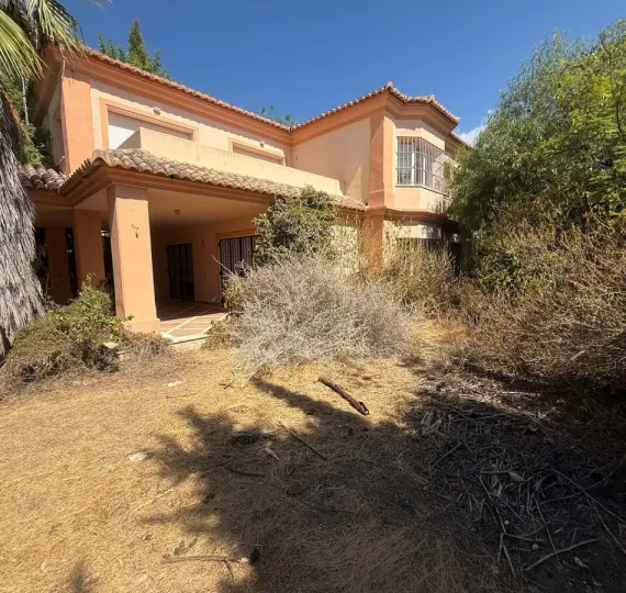 Таунхаус R5129251