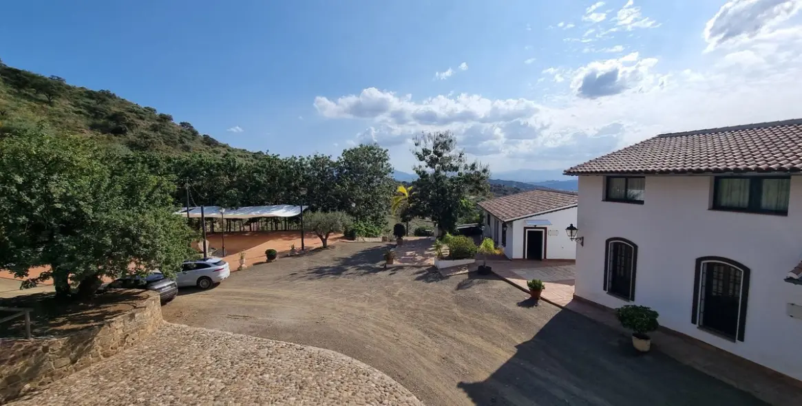 Sale of finca - cortijo in Malaga (district Provincia de Málaga) 8