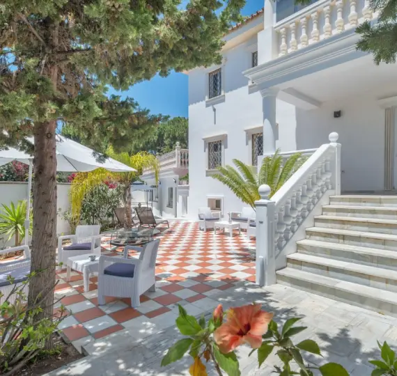 Oтдельно стоящая вилла R4731685