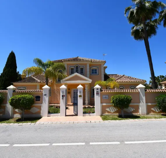 Venta de villa independiente en Mijas Golf