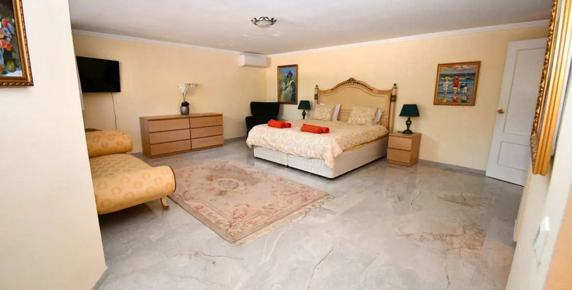 Venta de villa independiente en Mijas Golf 56