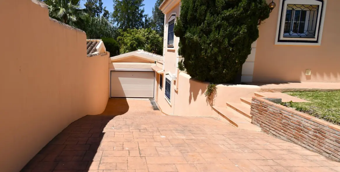 Venta de villa independiente en Mijas Golf 98