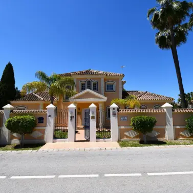 Venta de villa independiente en Mijas Golf