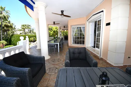 Image 9 thumb