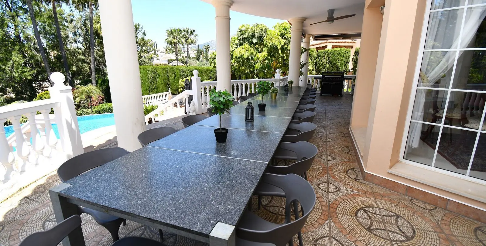 Sale of detached villa in Mijas Golf 10