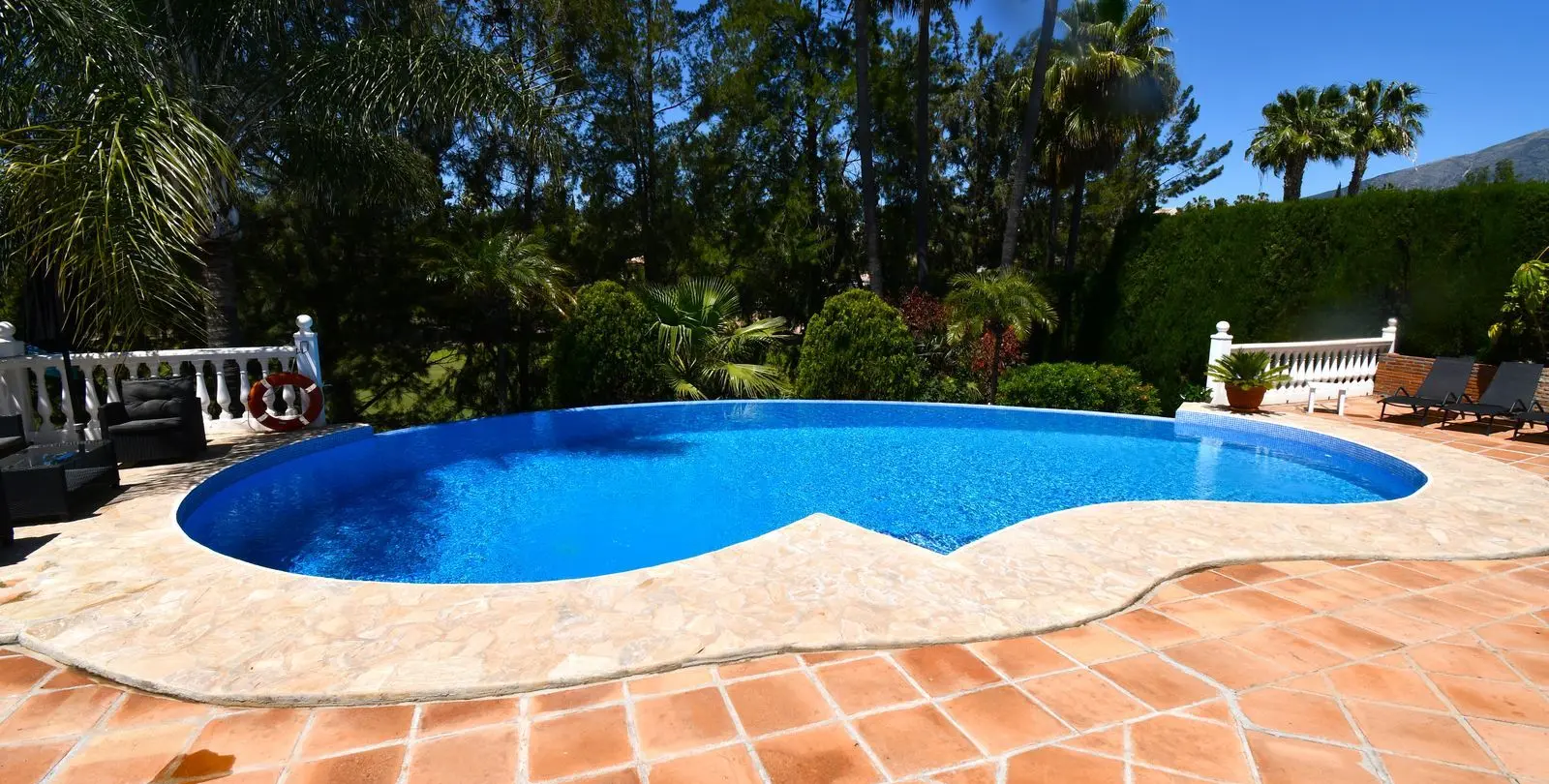 Sale of detached villa in Mijas Golf 18