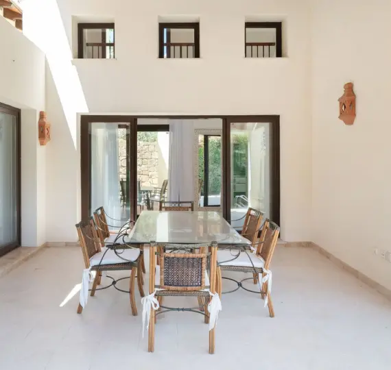 Detached villa R4809619