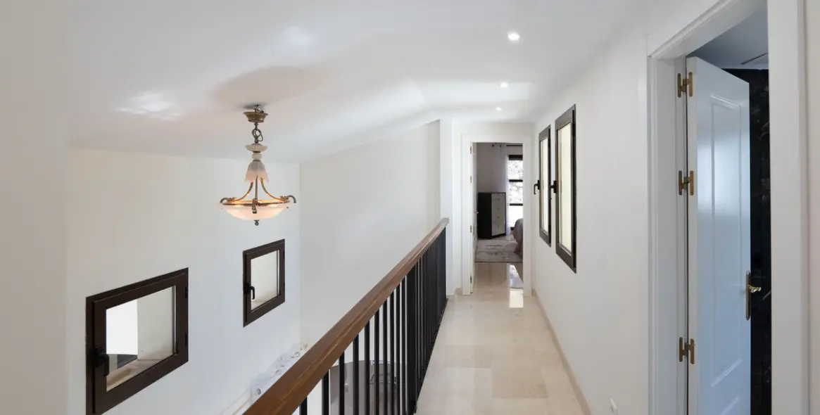 Venta de villa independiente en Los Arqueros 16