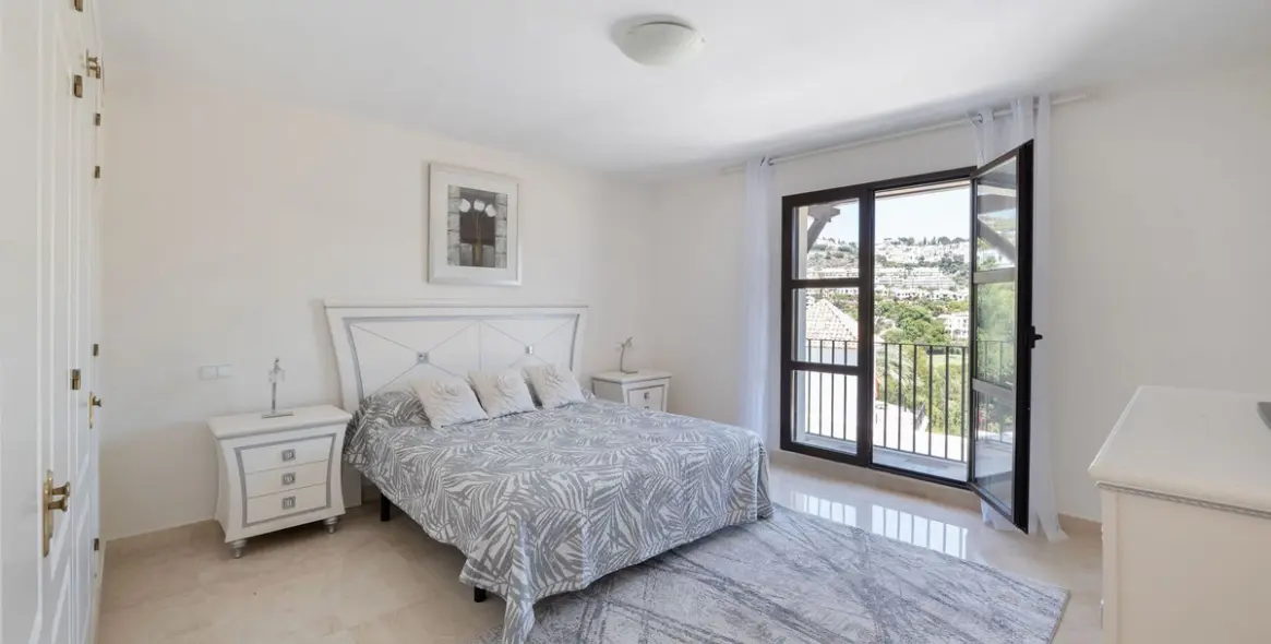 Venta de villa independiente en Los Arqueros 17