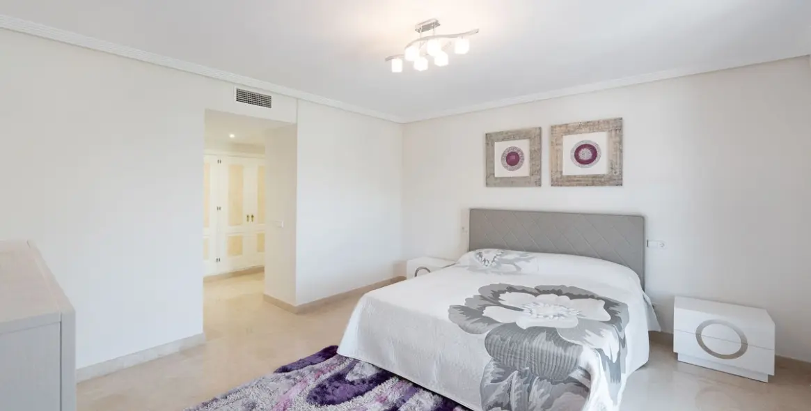 Venta de villa independiente en Los Arqueros 24