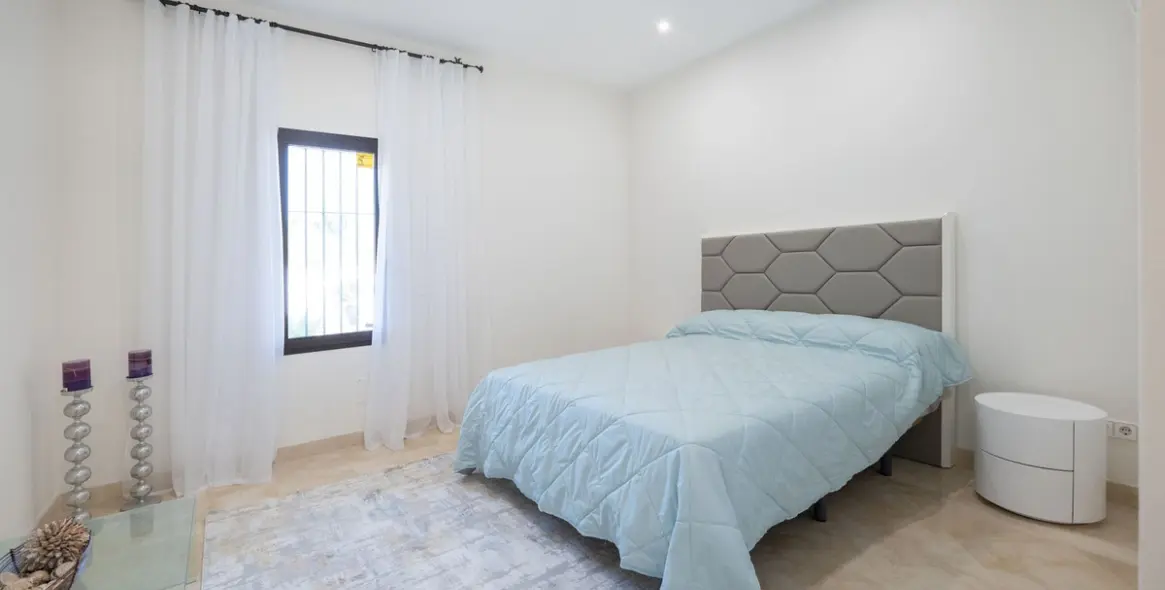 Venta de villa independiente en Los Arqueros 29