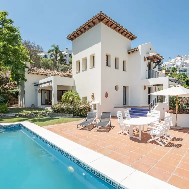 Venta de villa independiente en Los Arqueros