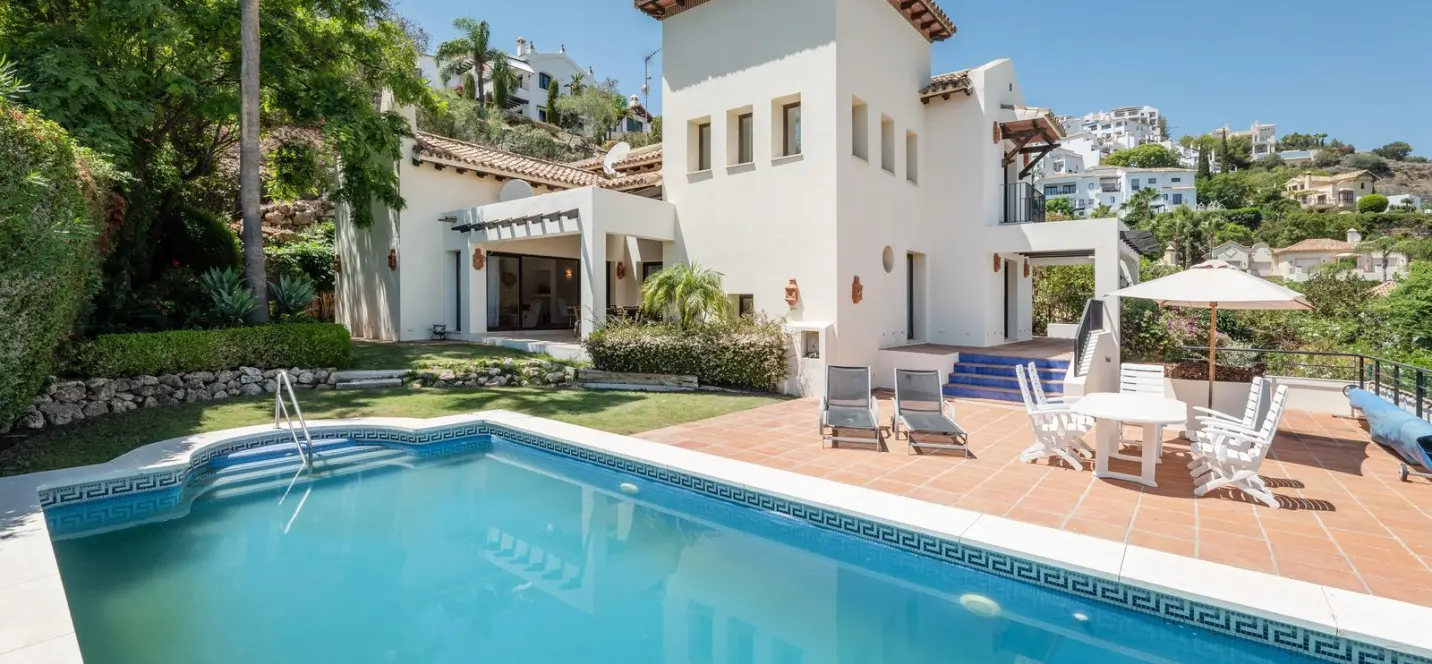 Venta de villa independiente en Los Arqueros 1