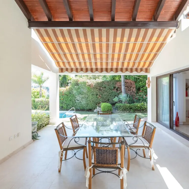 Venta de villa independiente en Los Arqueros