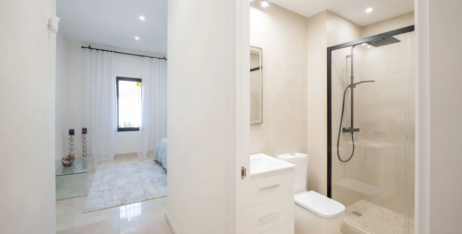 Venta de villa independiente en Los Arqueros 27