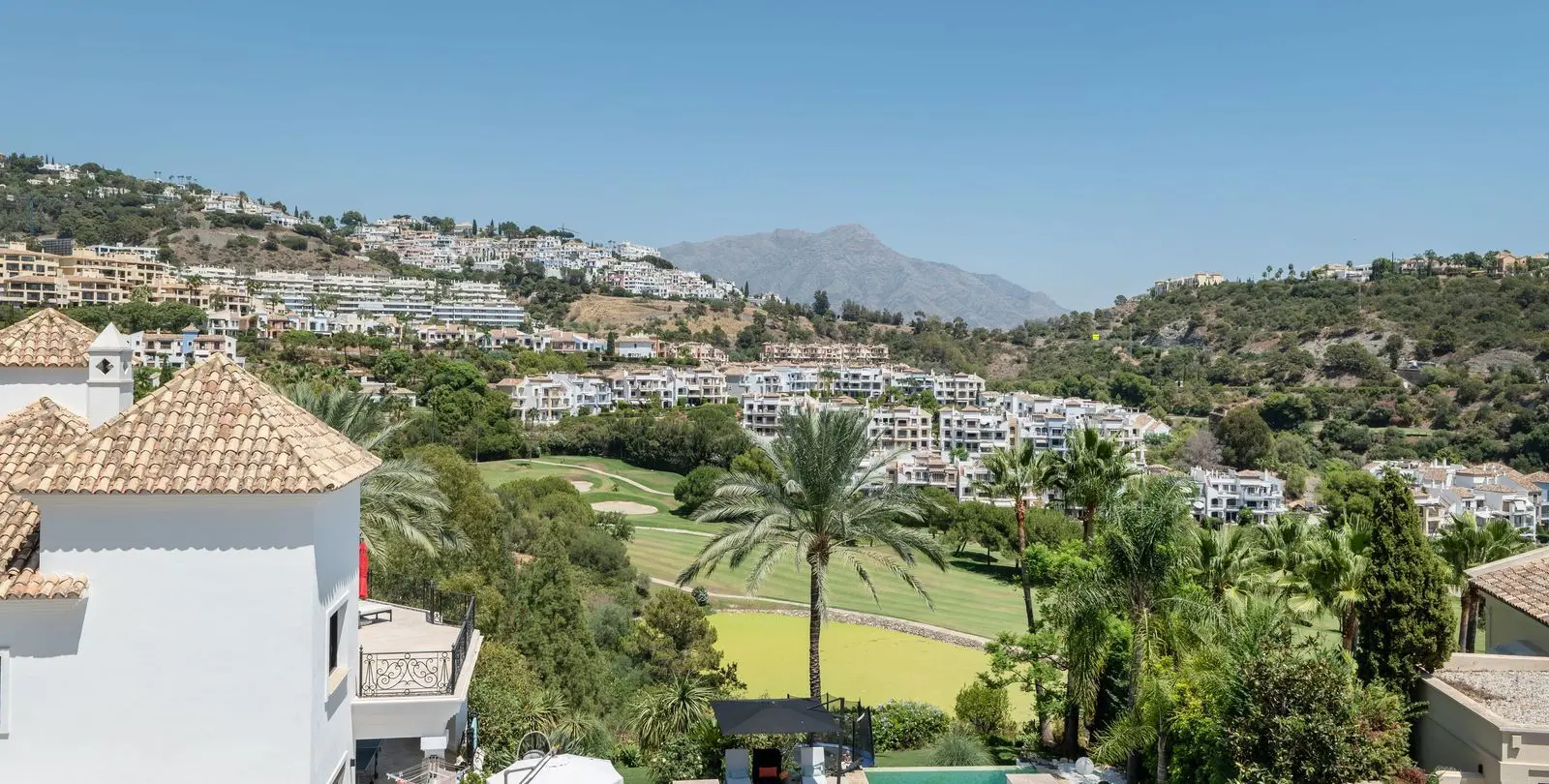 Venta de villa independiente en Los Arqueros 32
