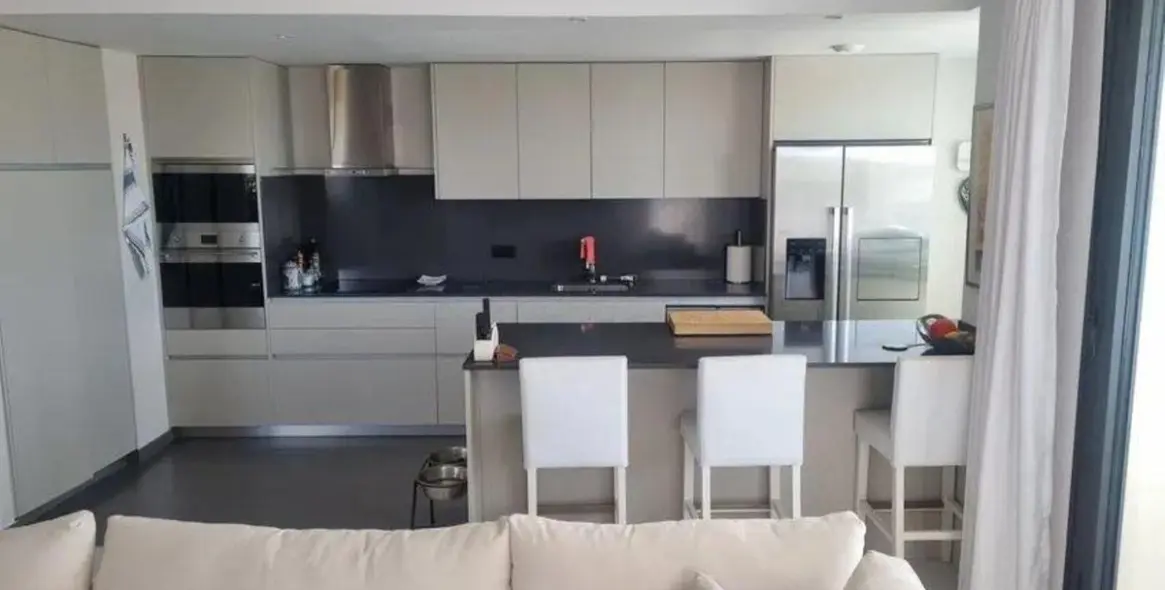 Sale of penthouse in Estepona (district Estepona) 3