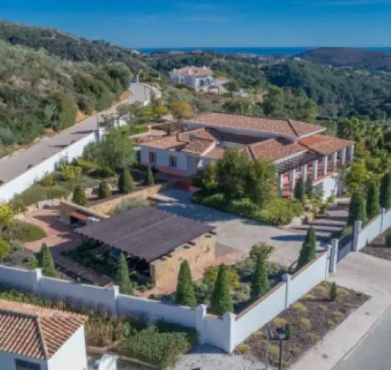 Oтдельно стоящая вилла R3072538