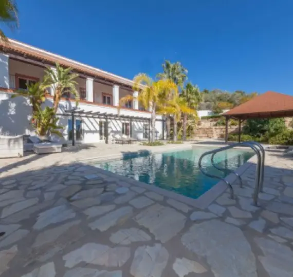 Oтдельно стоящая вилла R3072538