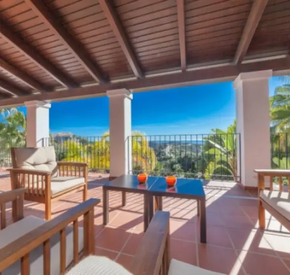 Oтдельно стоящая вилла R3072538