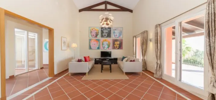 Oтдельно стоящая вилла R3072538 4