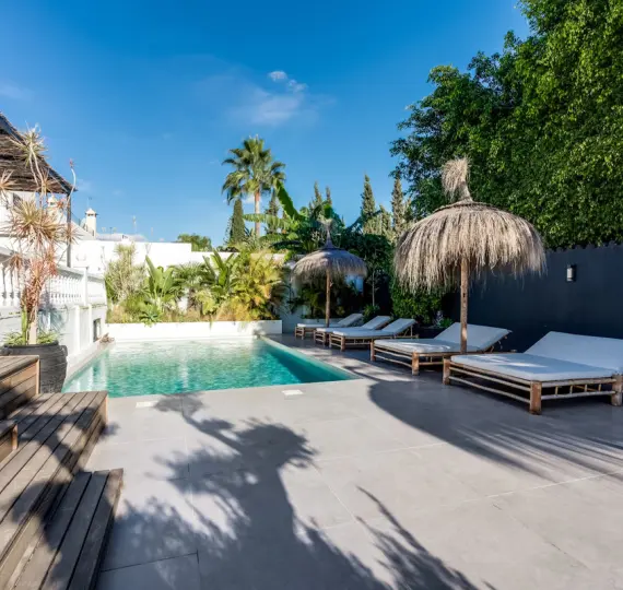 Sale of detached villa in Nueva Andalucía