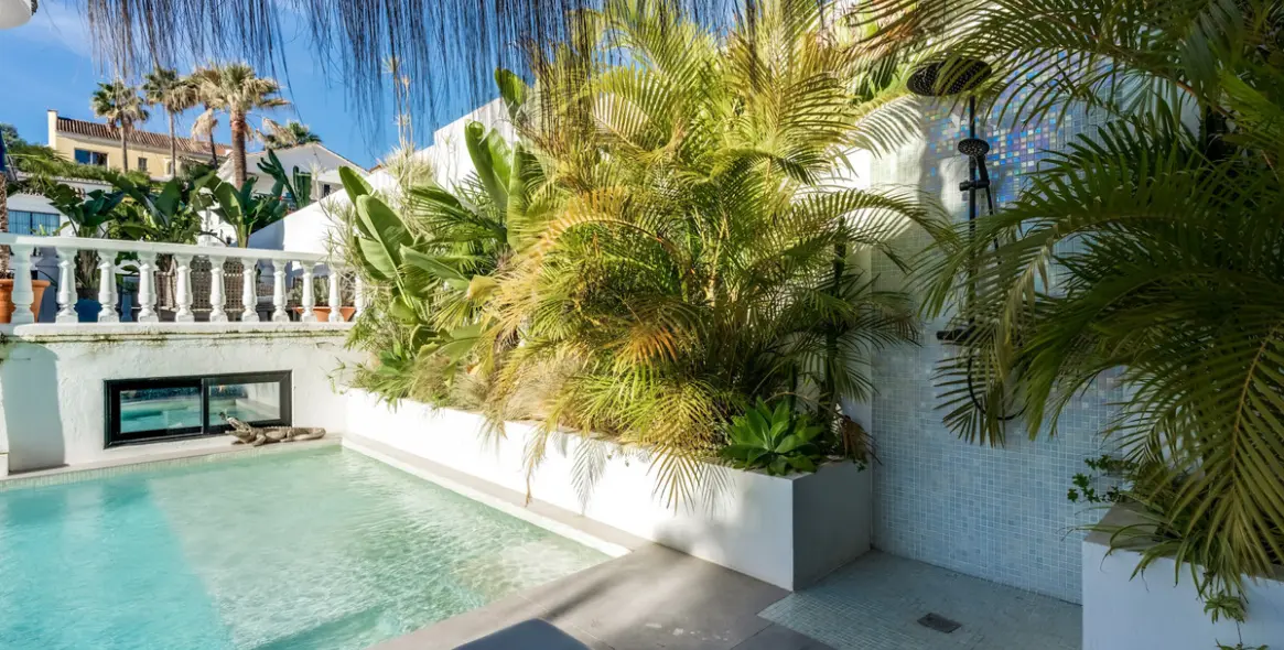 Sale of detached villa in Nueva Andalucía 11