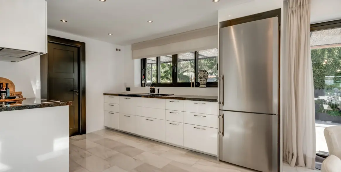 Sale of detached villa in Nueva Andalucía 17