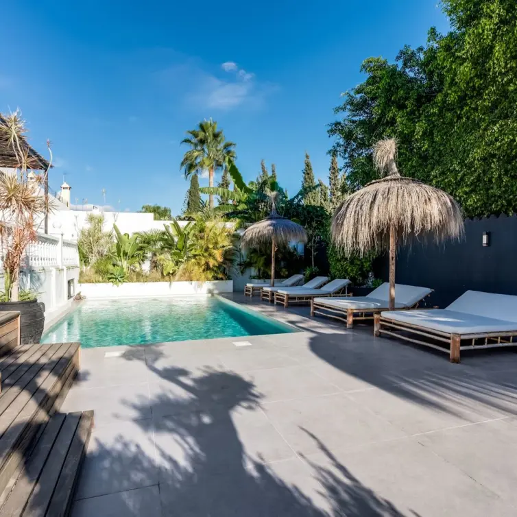 Sale of detached villa in Nueva Andalucía