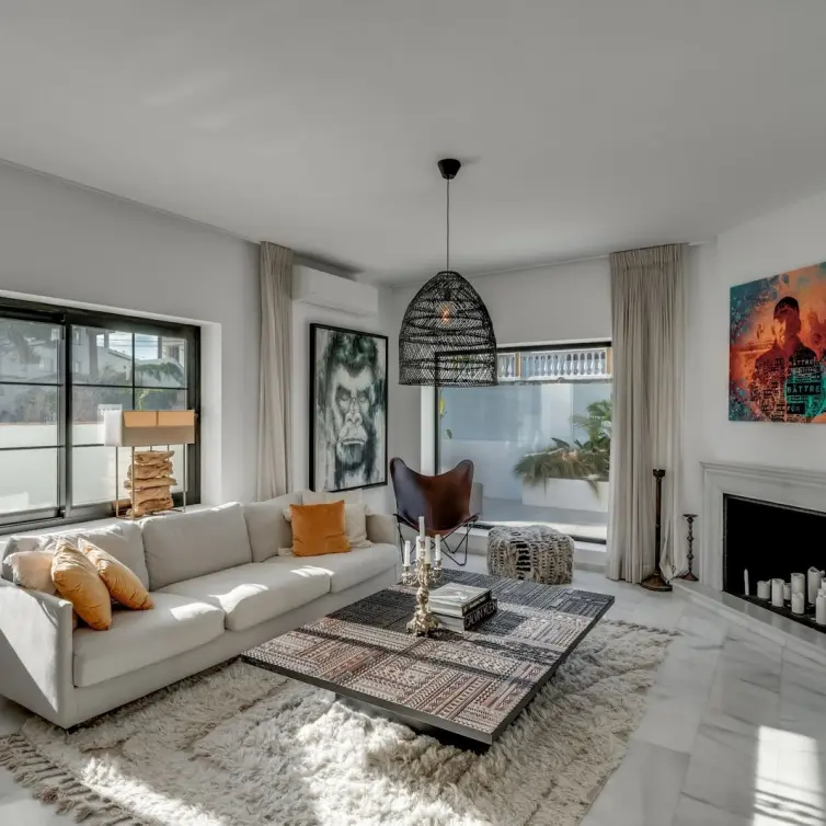 Sale of detached villa in Nueva Andalucía