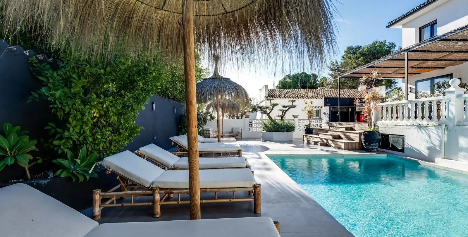 Sale of detached villa in Nueva Andalucía 10
