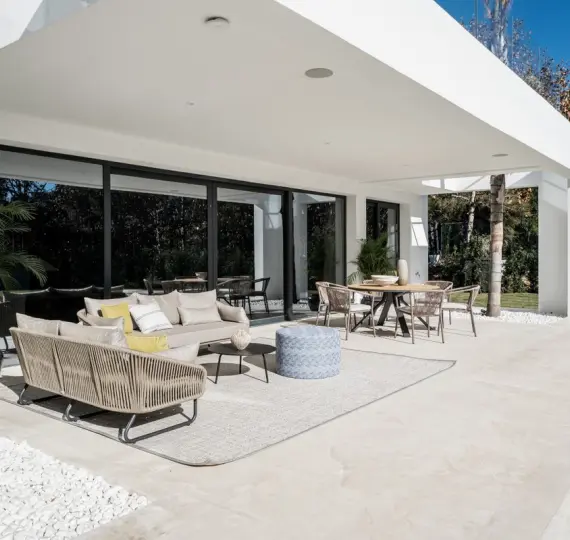 Oтдельно стоящая вилла R4657594