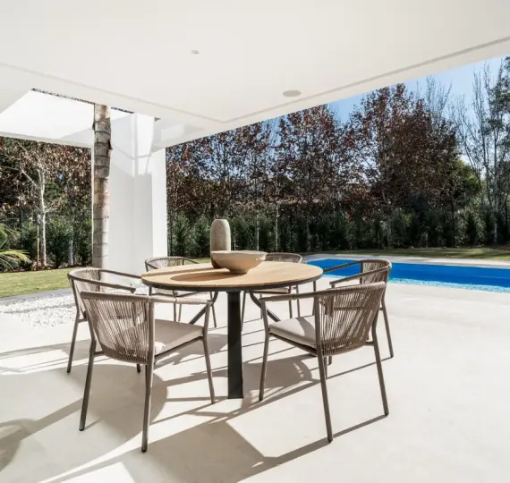 Oтдельно стоящая вилла R4657594