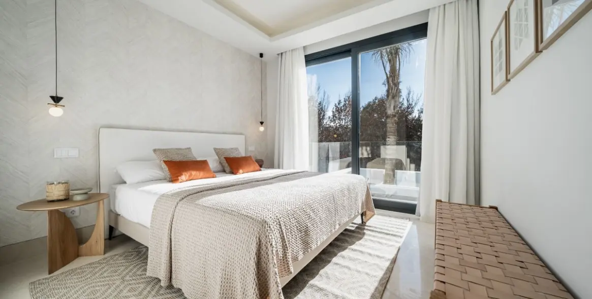 Продажа  отдельно стоящей виллы в Estepona (район El Paraiso) 12