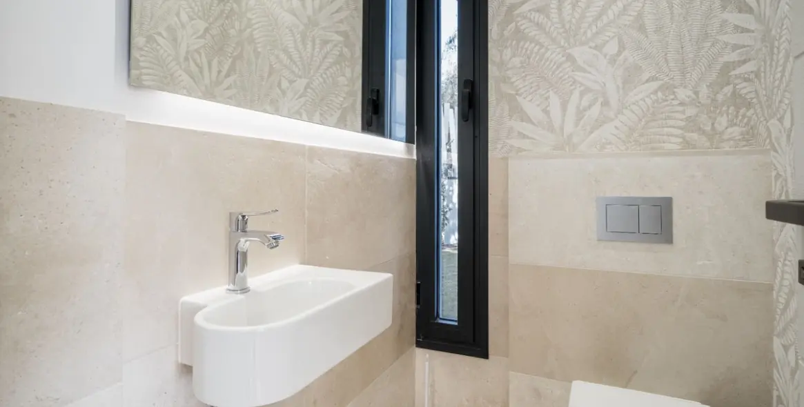 Продажа  отдельно стоящей виллы в Estepona (район El Paraiso) 13