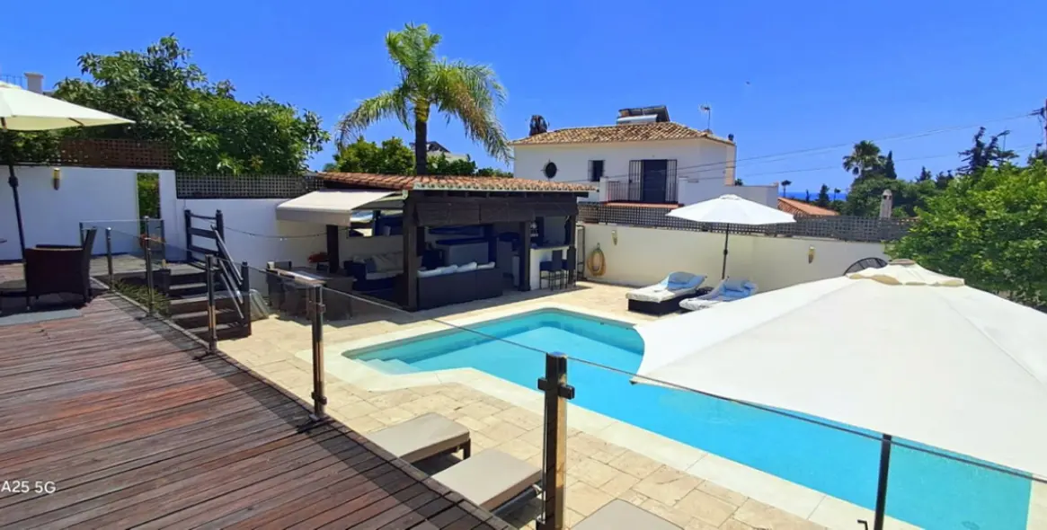 Продажа  отдельно стоящей виллы в Marbella 2