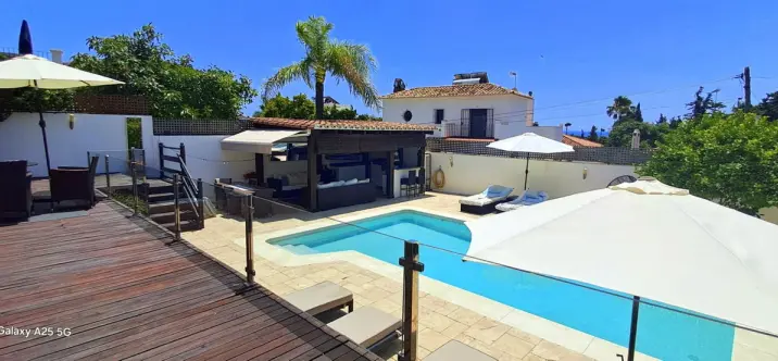 Продажа  отдельно стоящей виллы в Marbella 1