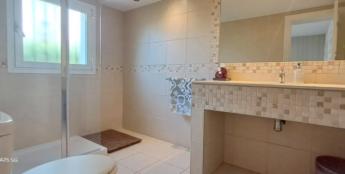 Продажа  отдельно стоящей виллы в Marbella 18