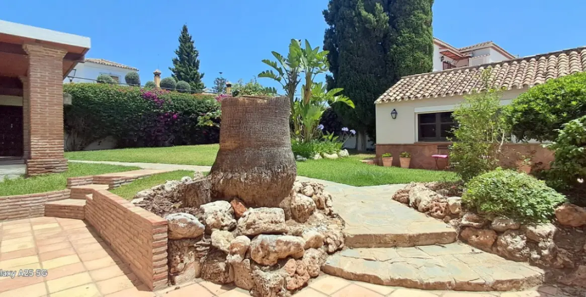 Продажа  отдельно стоящей виллы в Marbella 20