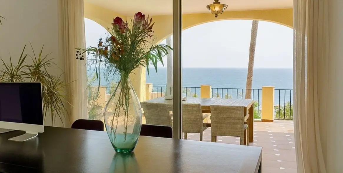 Sale of detached villa in Estepona 7