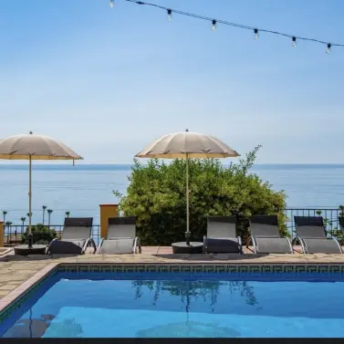 Venta de villa independiente en Estepona