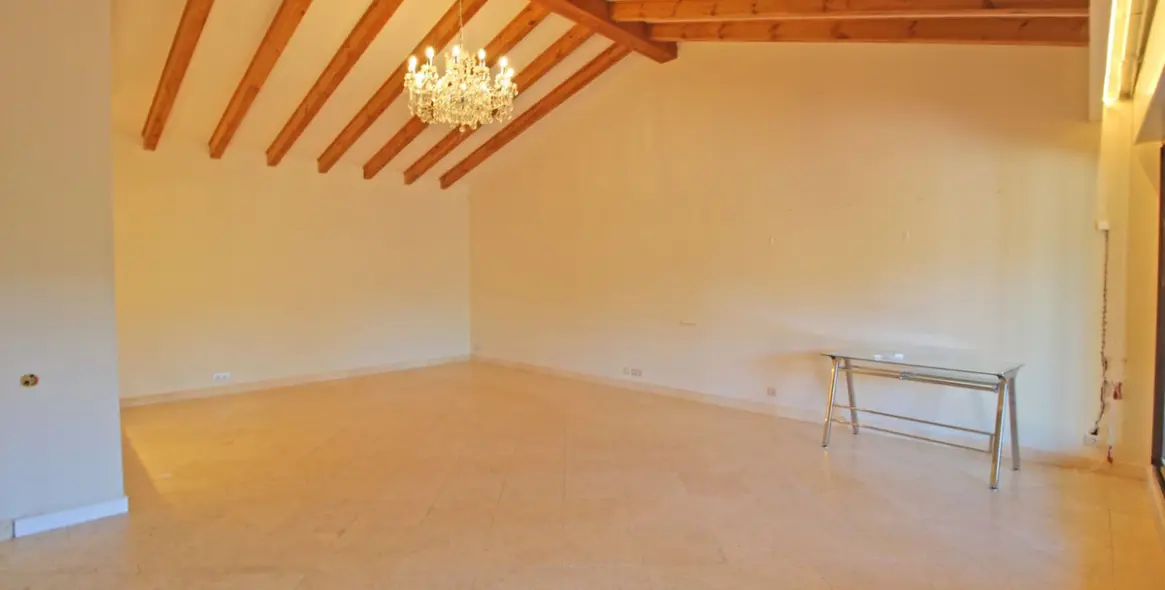 Sale of penthouse in Guadalmina Baja 2