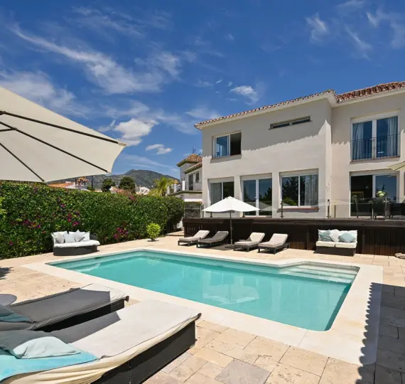 Villa independiente R5043997