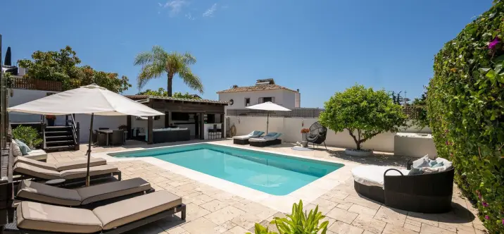 Villa independiente R5043997 1