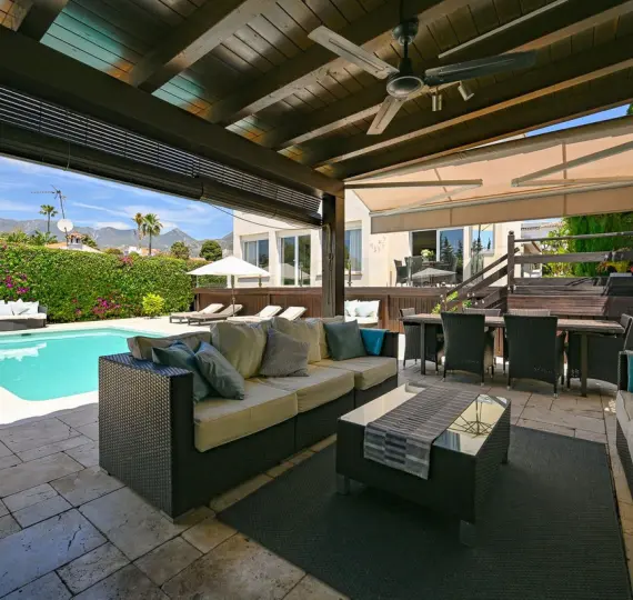 Villa independiente R5043997